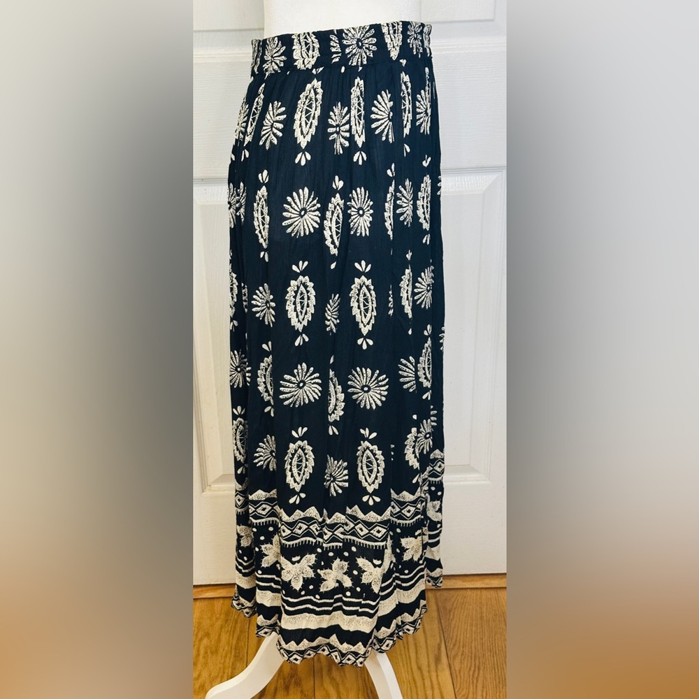 Exclusif By Whispers Flowy Comfy Two Piece Skirt Blouse Boho Black White Medium - Picture 14 of 16